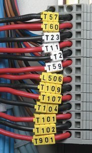 HellermannTyton WIC2 Snap On Clip On Cable Marker, Pre-printed "0, 1, 2, 3, 4, 5, 6, 7, 8, 9", 2.8 → 3.8mm Cable - Image 2