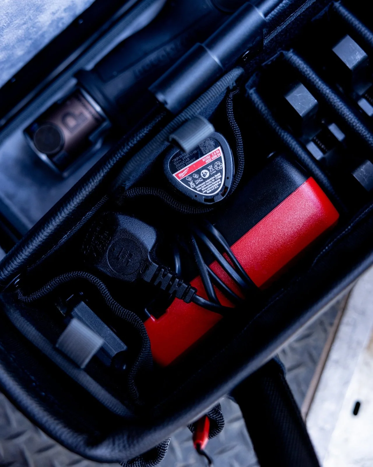 Rogue 100 Press Tool Bag - Image 15