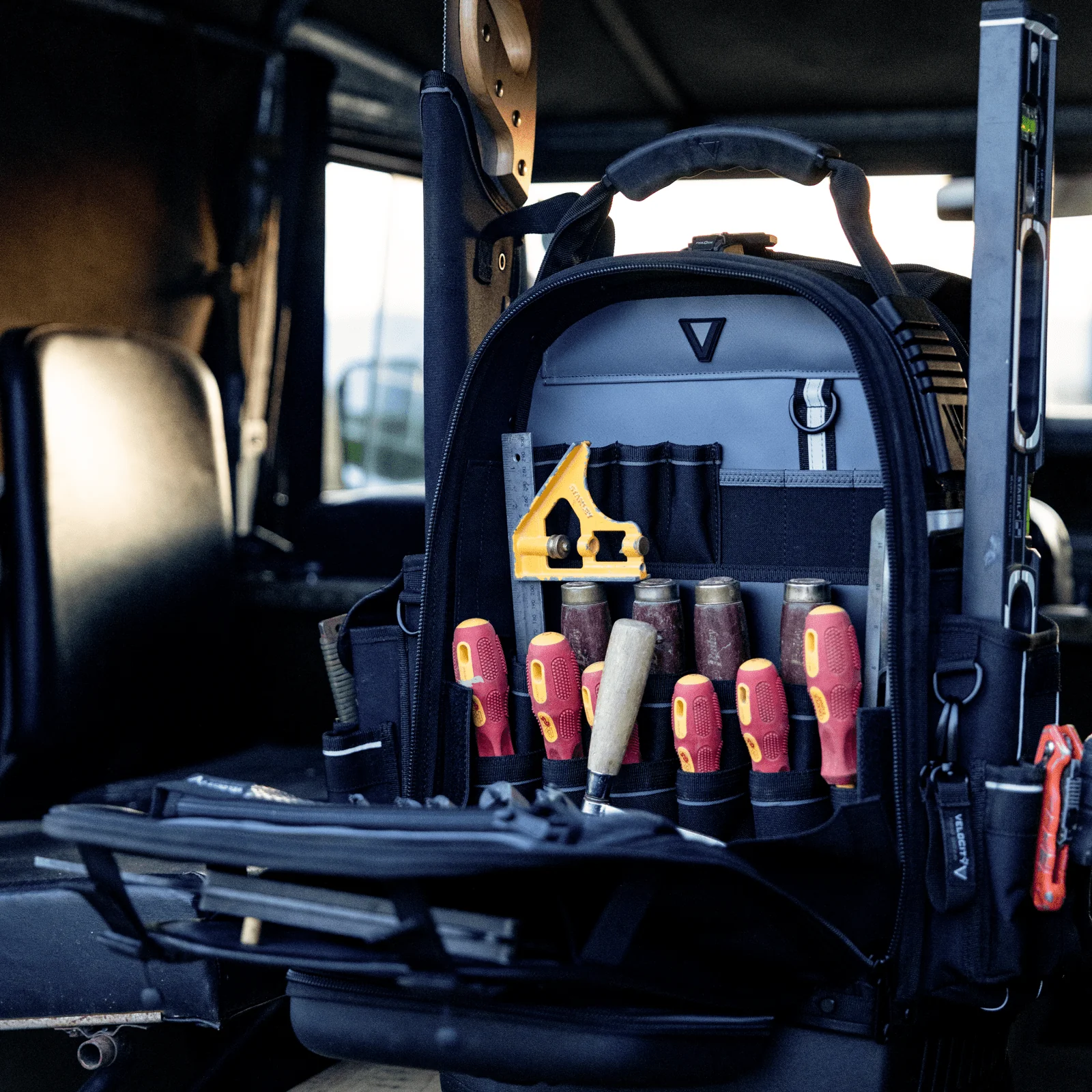 Rogue 55 Carpenters Backpack - Image 8