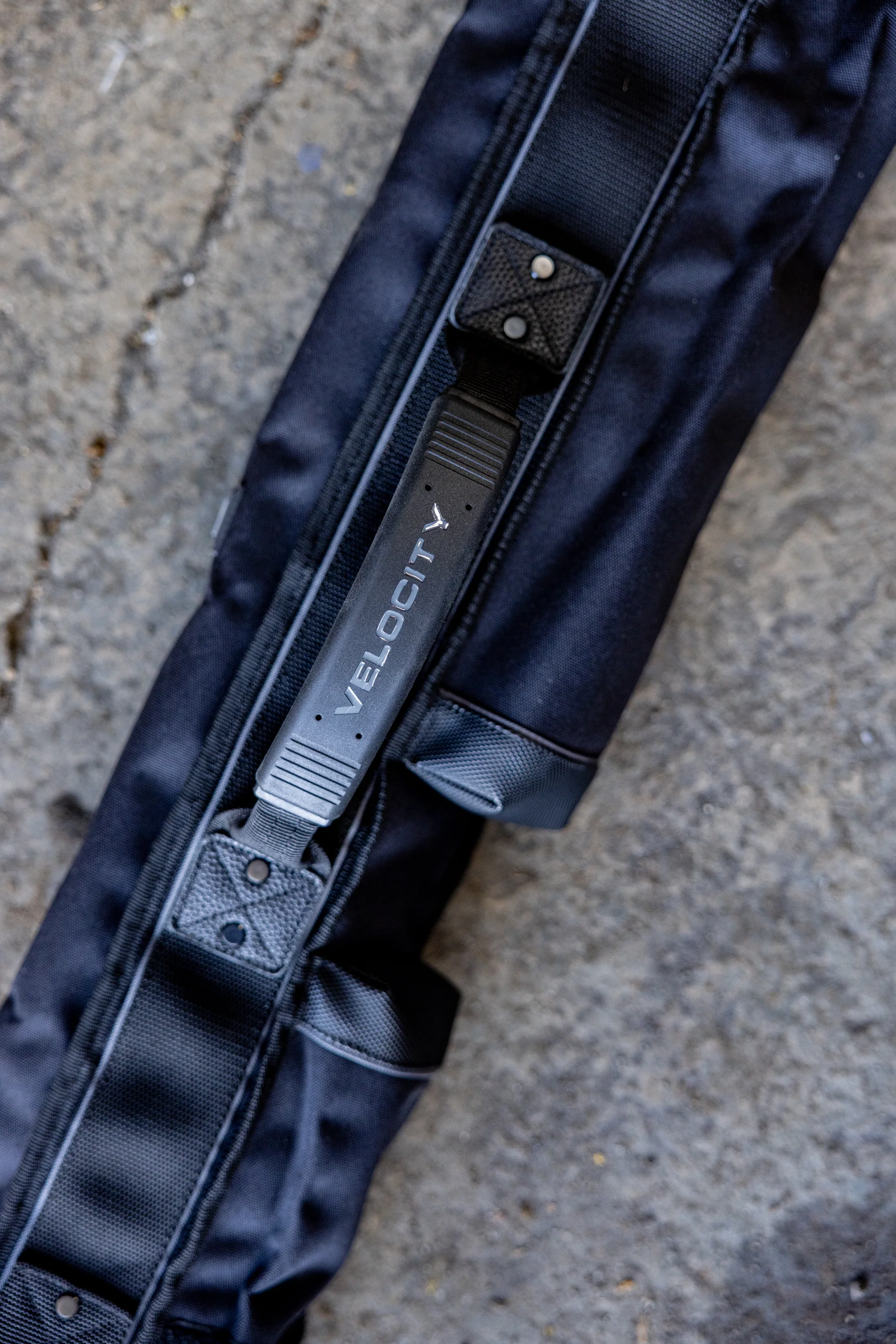 Velocity x Stabila Dark Shadow Level Bag - 200cm - Image 3