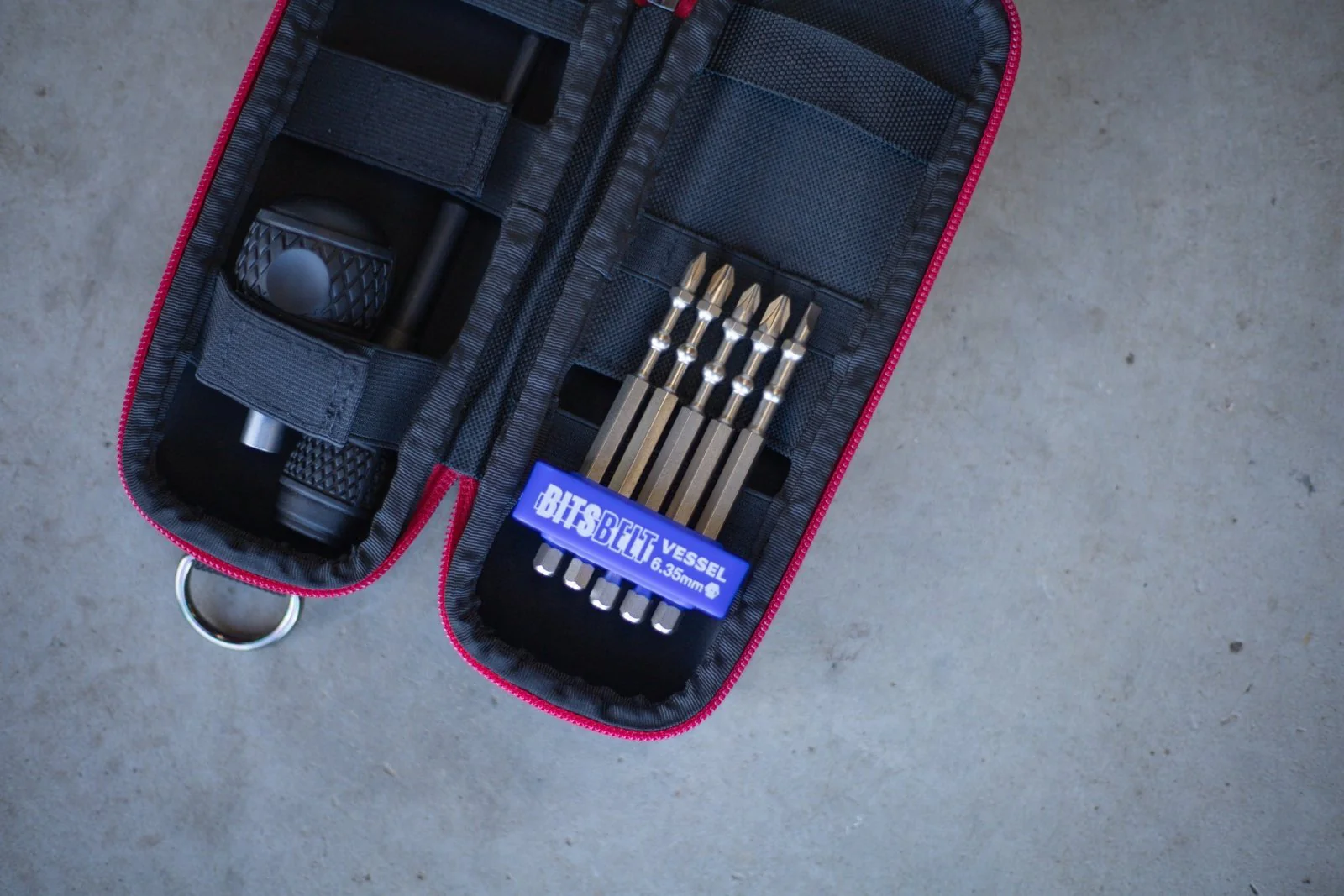 Vessel No.2200MBH Ratcheting Ball Grip Bit Holder with 5 piece bit set in case - Image 5